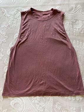 Lululemon Sleeveless Scoop Neck Tank Top - Mauve Pink ?Large? Athletic designer